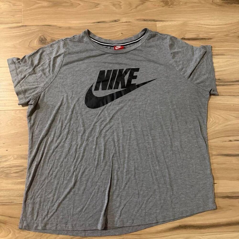 Y2K 00s Nike center swoosh graphic Skater style summer tee Size 2X